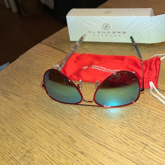 Blenders Accessories Blenders Eyewearweekend Flyer Polarized Red